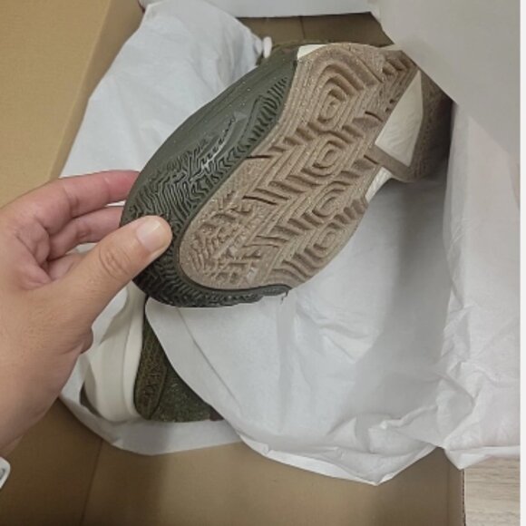 Nike Kyrie 8 N7 Men's Sneakers Olive Orewood - Picture 3 of 3